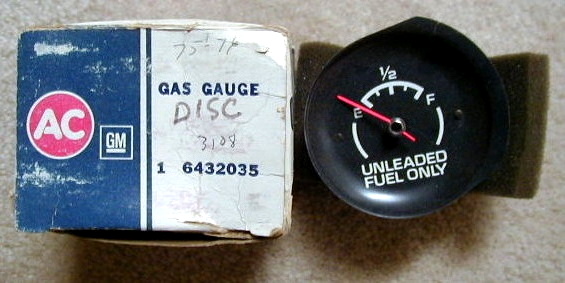 Fuel Dash Gas Gauge NOS original, 75-76
